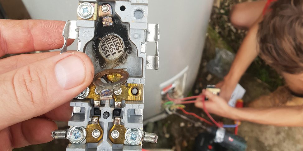 1910_Hot-water Hot Water System Repair Electrician Strathpine